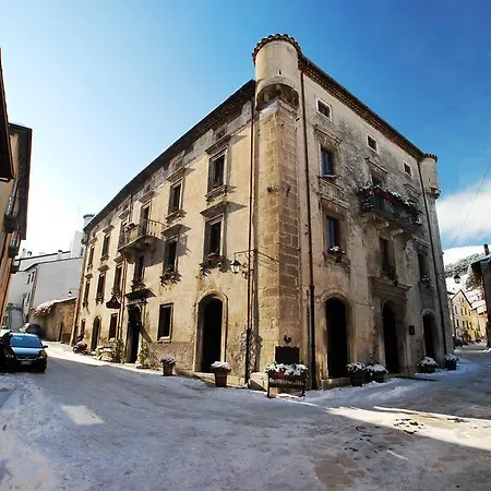 Ξενοδοχείο Le Torri 4*